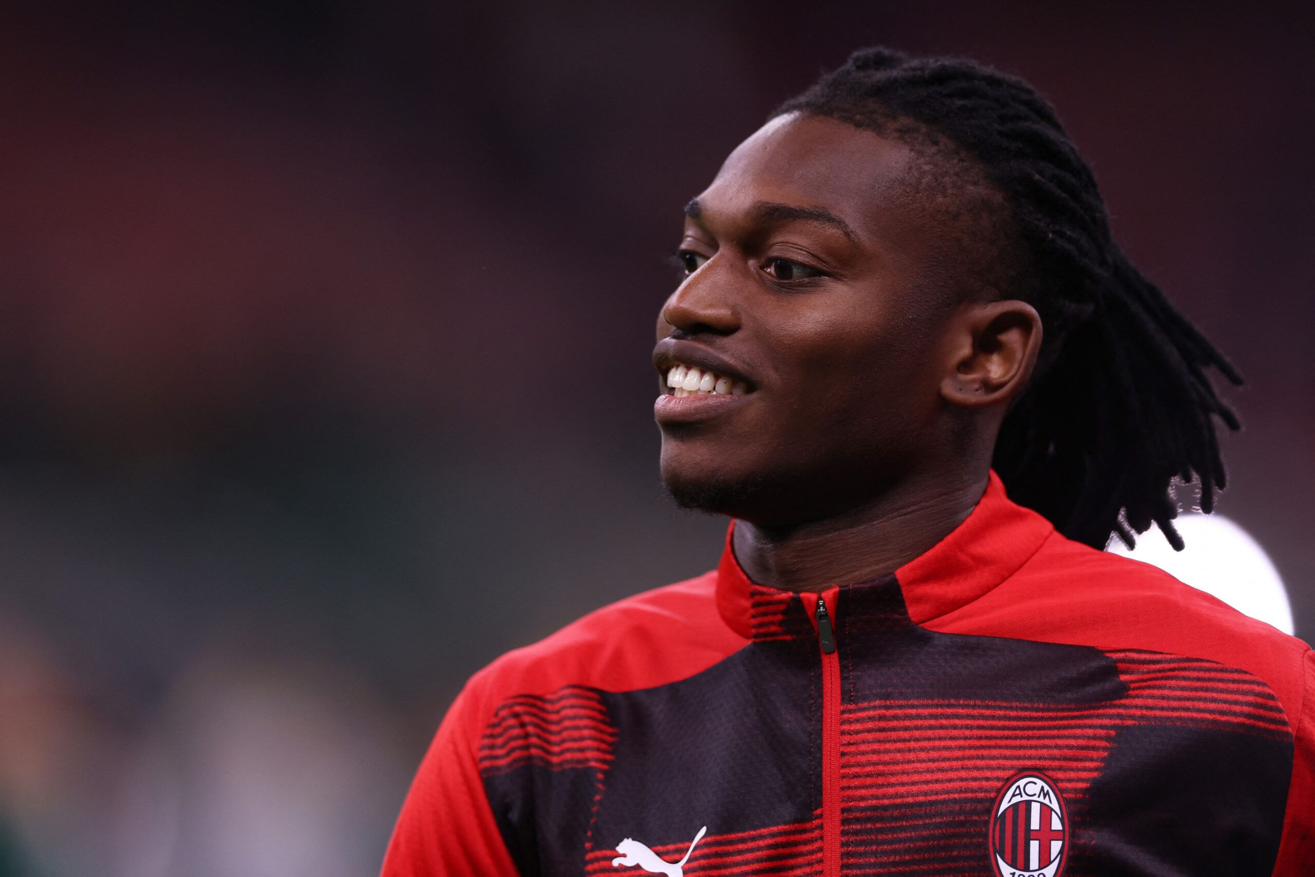 Rafael Leão entra em lista de dispensas do Milan; veja nomes