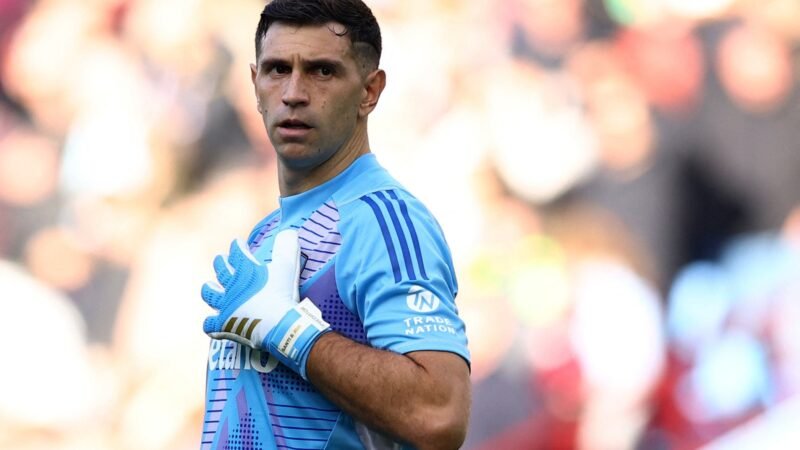 Chelsea negocia a contratação do goleiro argentino Dibu Martínez