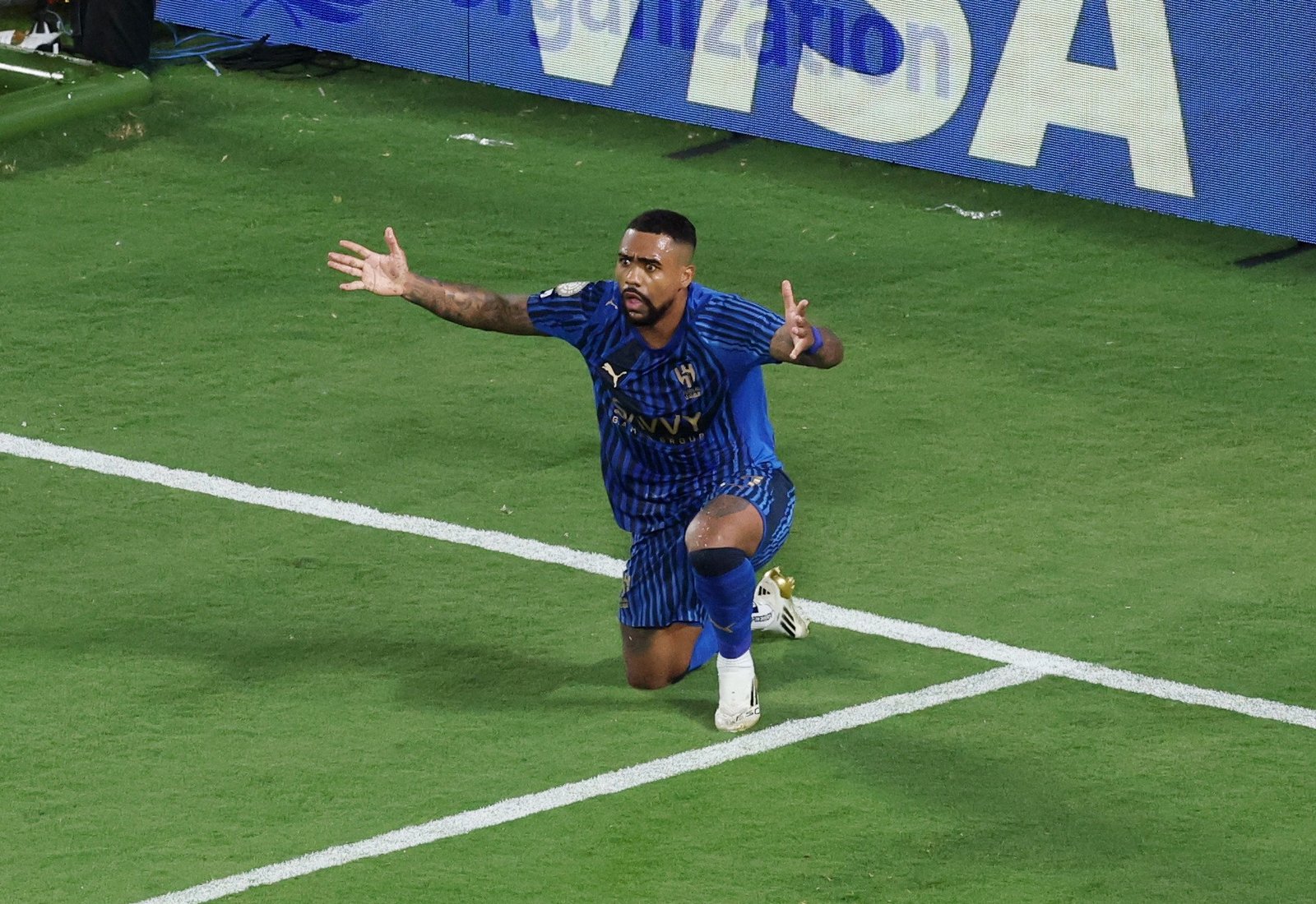 Al Hilal negocia rescisão com Malcolm; sonho de ter Rayan como substituto não avança