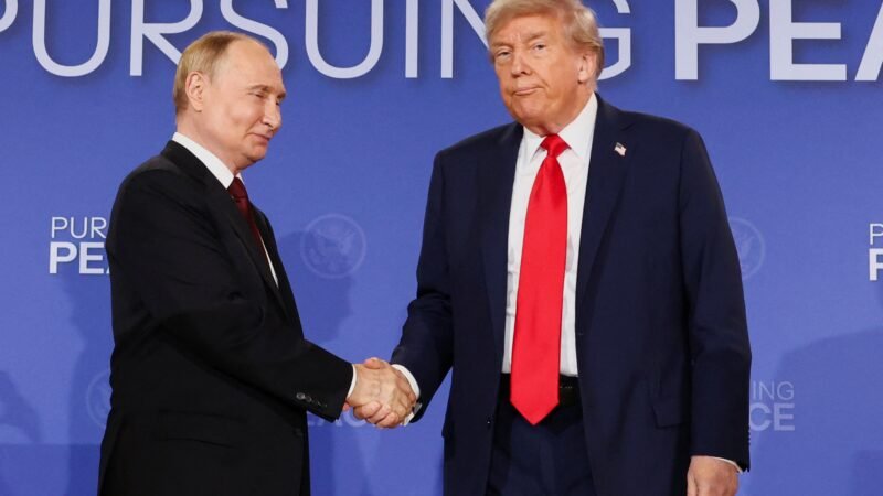 Trump diz que Putin não vai atacar o território da Otan e minimiza viagem do diretor da CIA a Moscou
