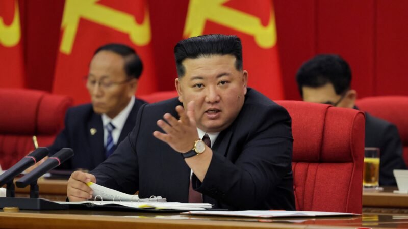 Coreia do Norte diz que buscará poder militar ‘impossível de sobreviver’ caso Coreia do Sul construa submarinos nucleares