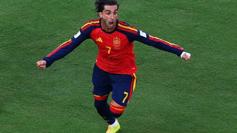 Barcelona recusa proposta do PSG por Ferran Torres, mas negociação pode ter desfecho rápido