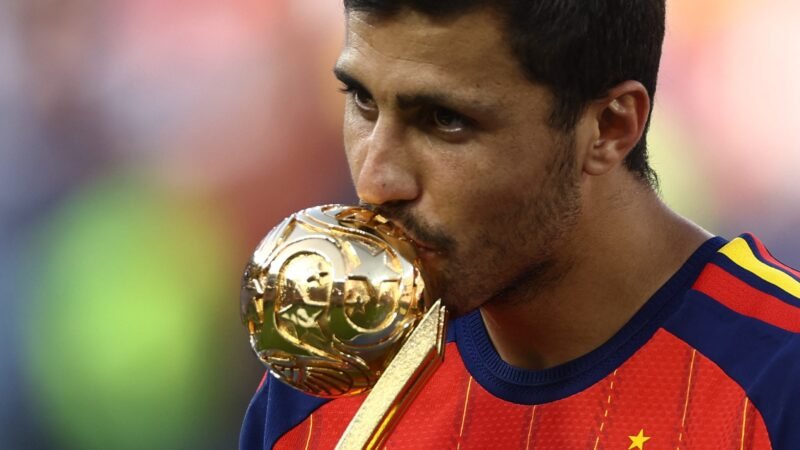 Barcelona não desiste de Rodri e prepara terceira oferta ao City
