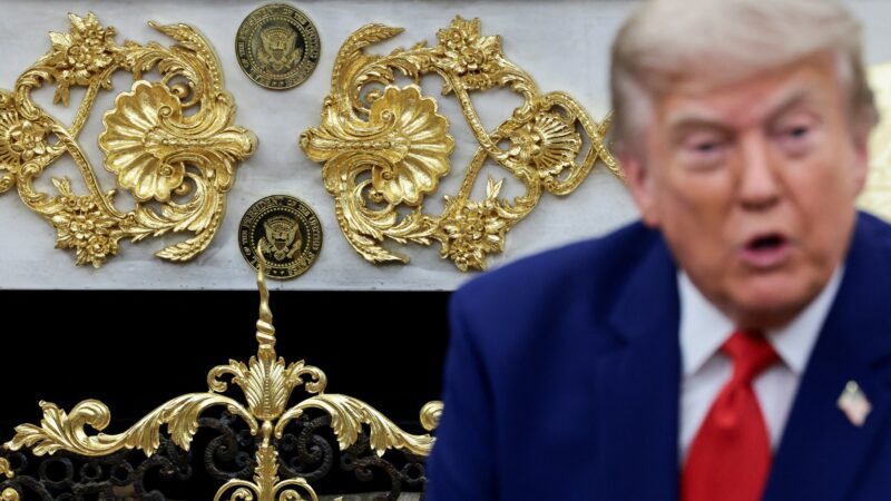 Banco diz que fechou contas de Trump por suspeita de lavagem de dinheiro