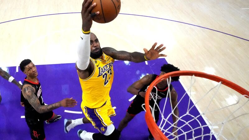 Ex-CEO da Disney e empresário compram Los Angeles Lakers por US$ 12,5 bilhões