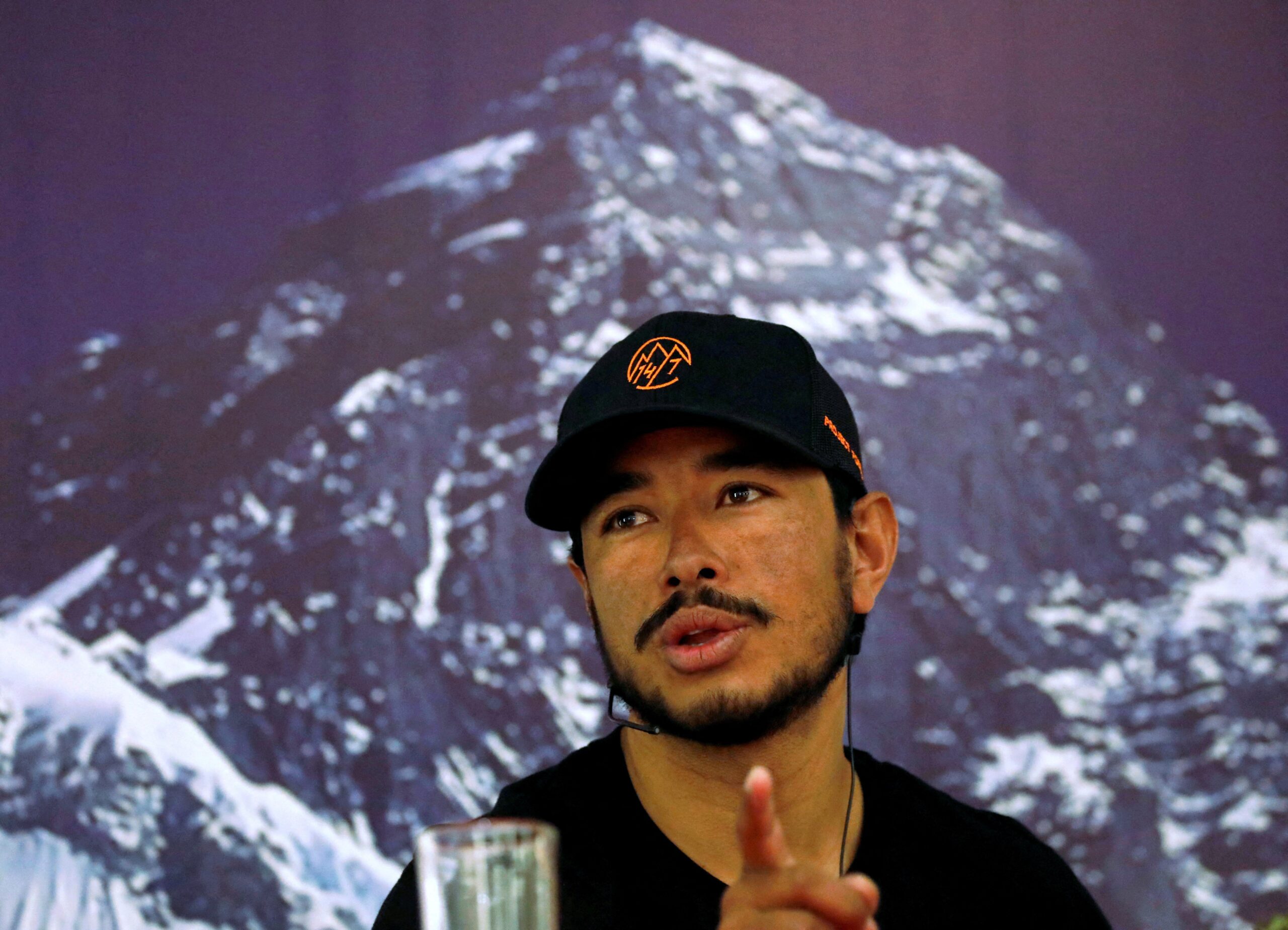 Nirmal Purja, montanhista recordista mundial, e outros nove alpinistas morrem em avalanche no Paquistão