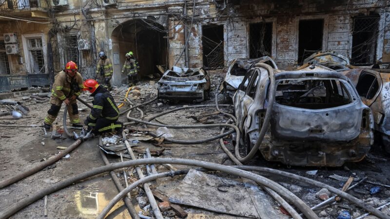 Ataques russos deixam 2 mortos e dezenas de feridos na Ucrânia, diz Zelensky