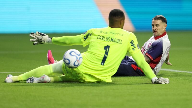 Palmeiras blinda Carlos Miguel após nova falha: “Somos uma sociedade”