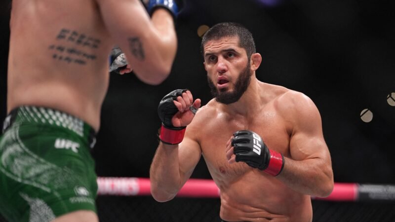 UFC 330: Islam Makhachev vence Ian Garry, mantém cinturão e quebra recorde de Anderson Silva