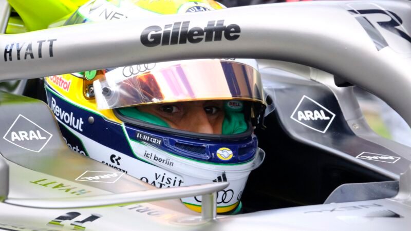 Bortoleto celebra 9º no grid do GP da Holanda e explica tapas no capacete