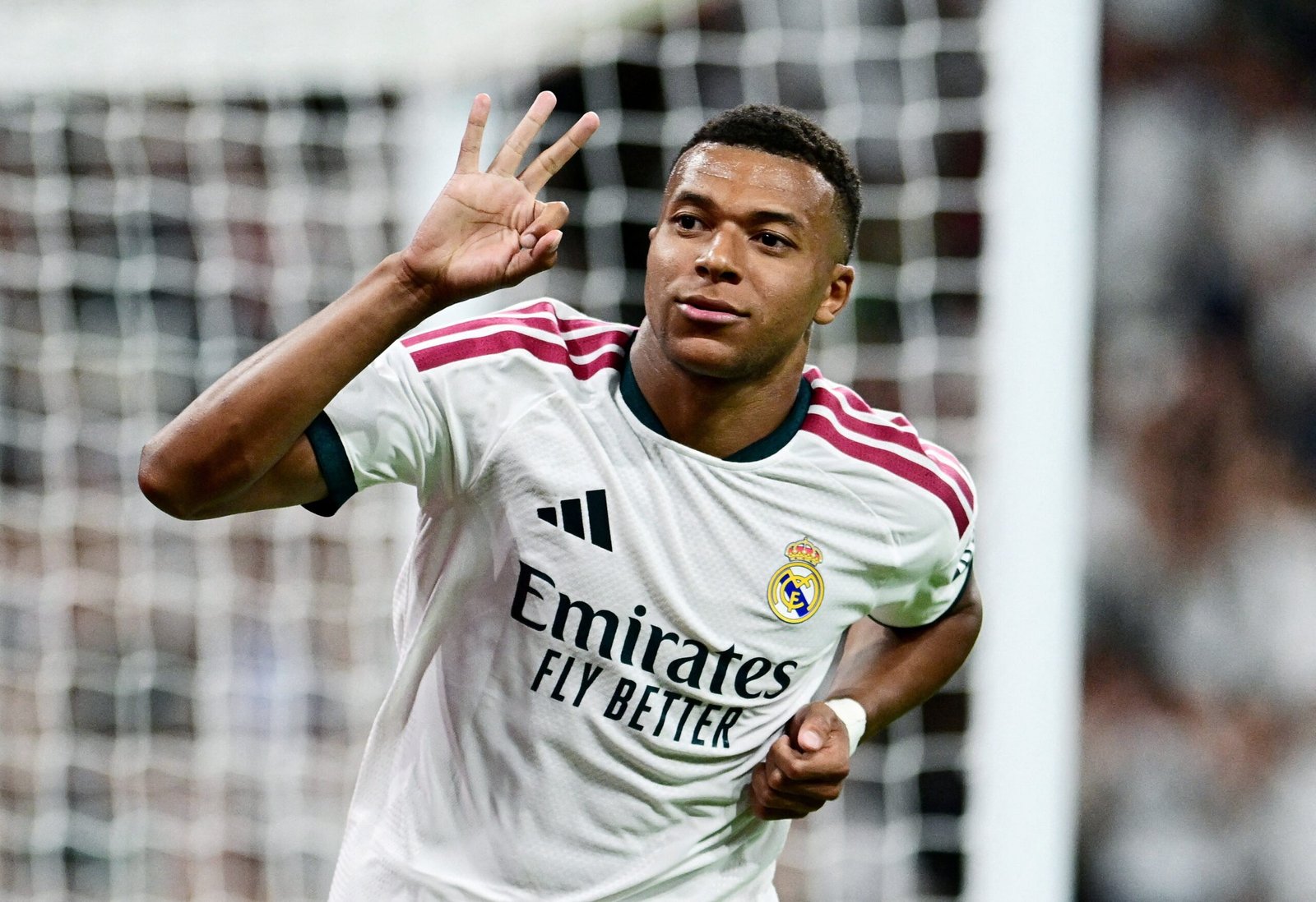 Mbappé faz o sexto hat-trick no Real Madrid e chega a 25 na carreira; veja detalhes