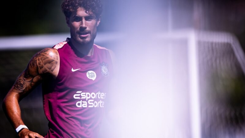 Baixas no ataque ampliam desafio de Fernando Diniz por soluções ofensivas no Corinthians