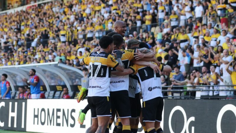Criciúma é o único time invicto em casa na Série B de 2026