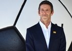 John Ternus assume como CEO da Apple e enfrenta desafios com IA e China