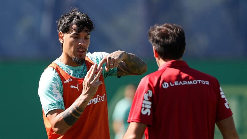 Palmeiras avança na renovação de Gómez e blinda espinha dorsal com contratos longos