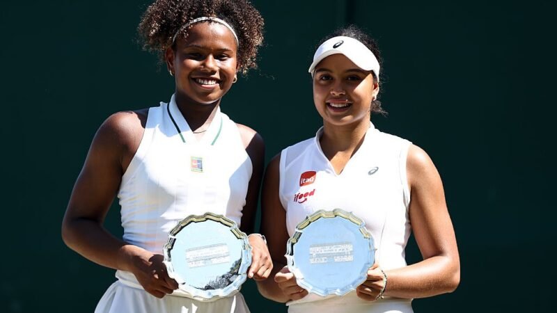 Trio brasileiro sub-17 tem dia de vitórias com direito a melhor marca no ranking