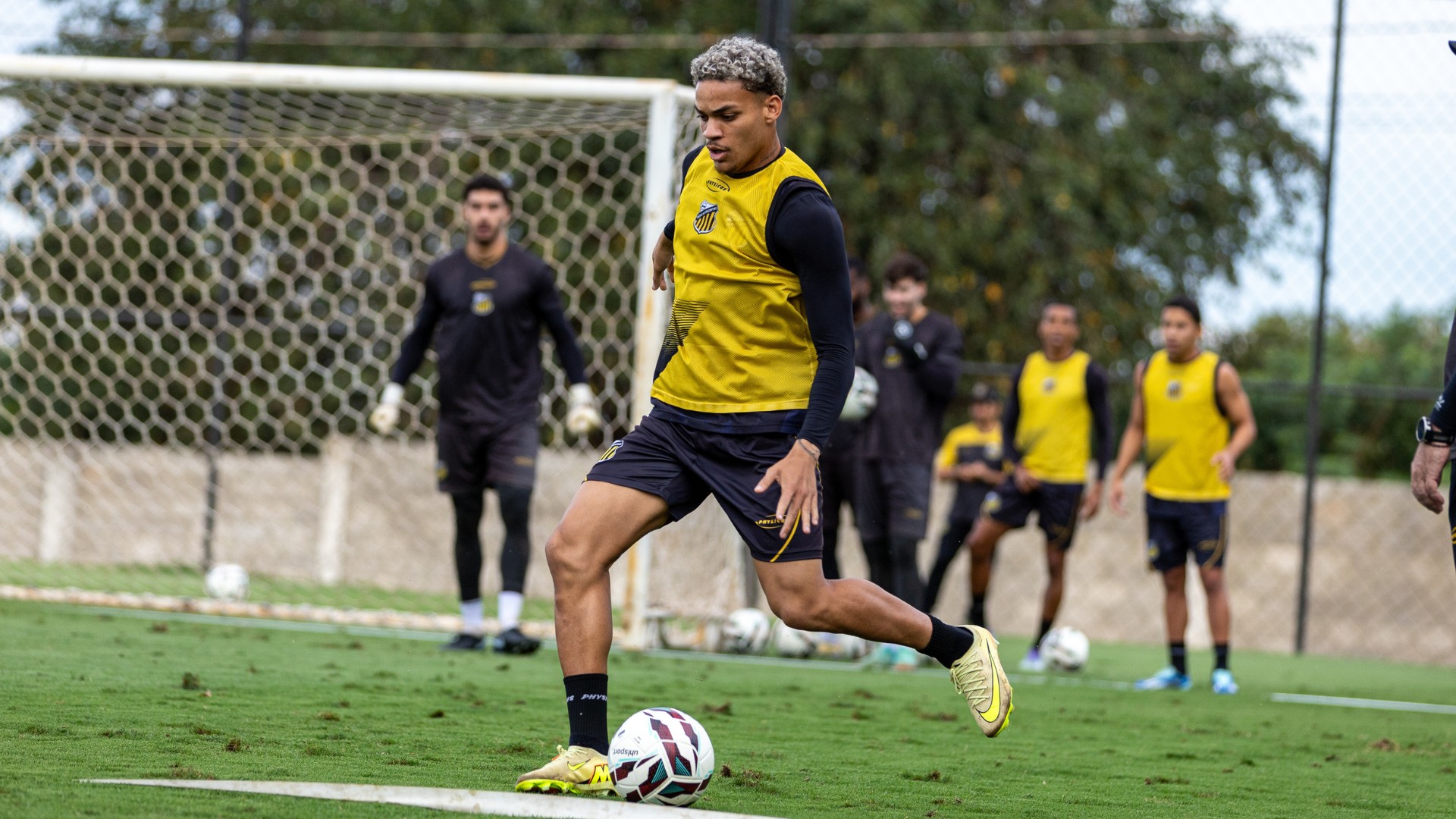 Maykon Jesus valoriza 17 dias sem jogos e projeta duelo direto entre Novorizontino e Juventude