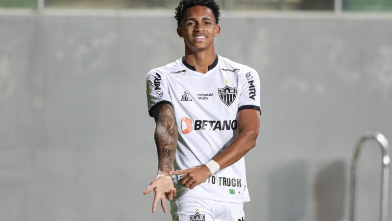 Chapecoense anuncia contratação de atacante multicampeão pelo Atlético-MG