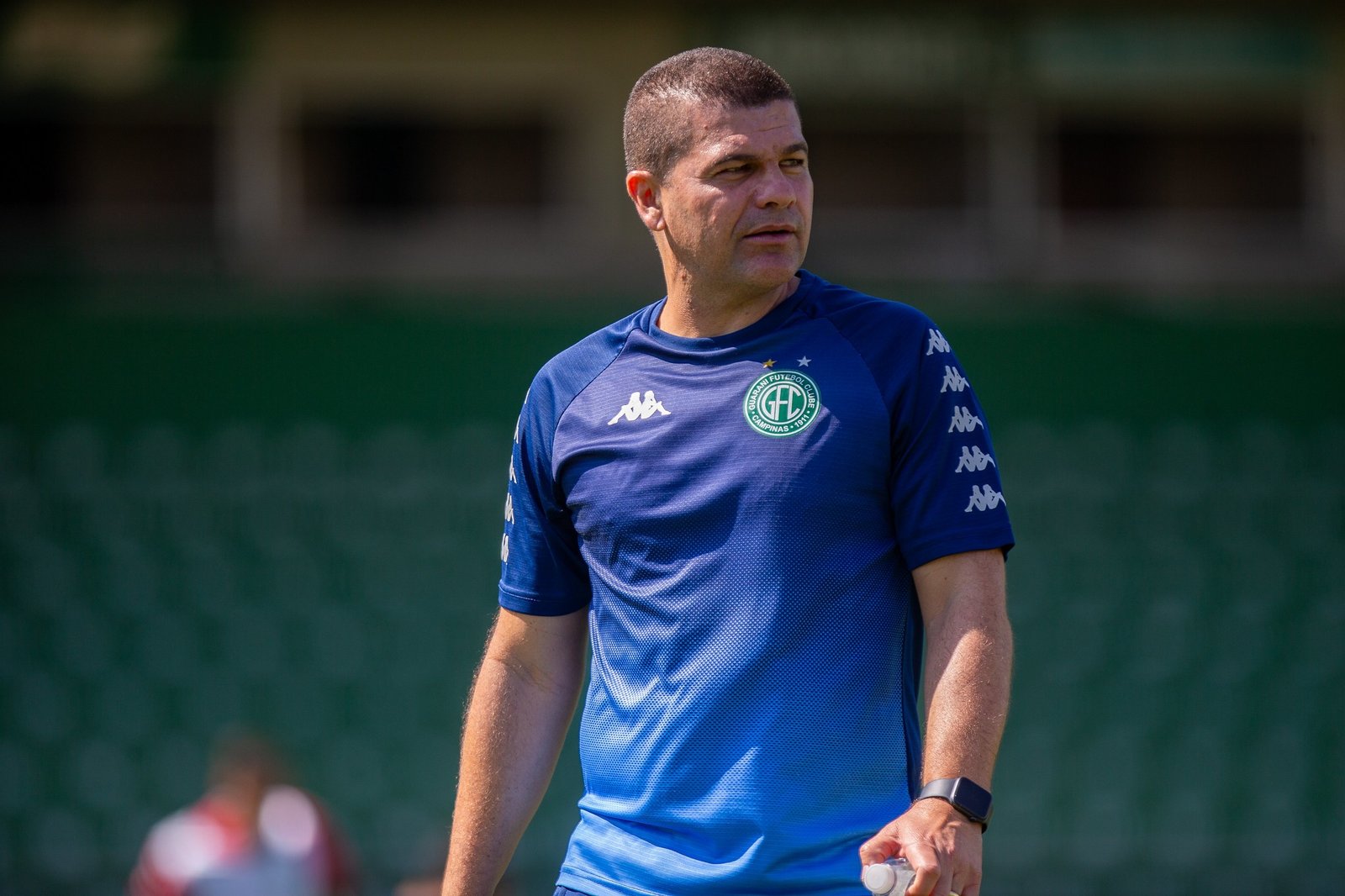 Umberto Louzer aceita proposta e retorna ao Guarani
