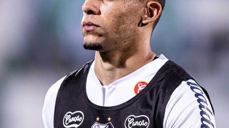 Dupla do Santos deixa a Ponte sem sequer estrear; atacante também sai