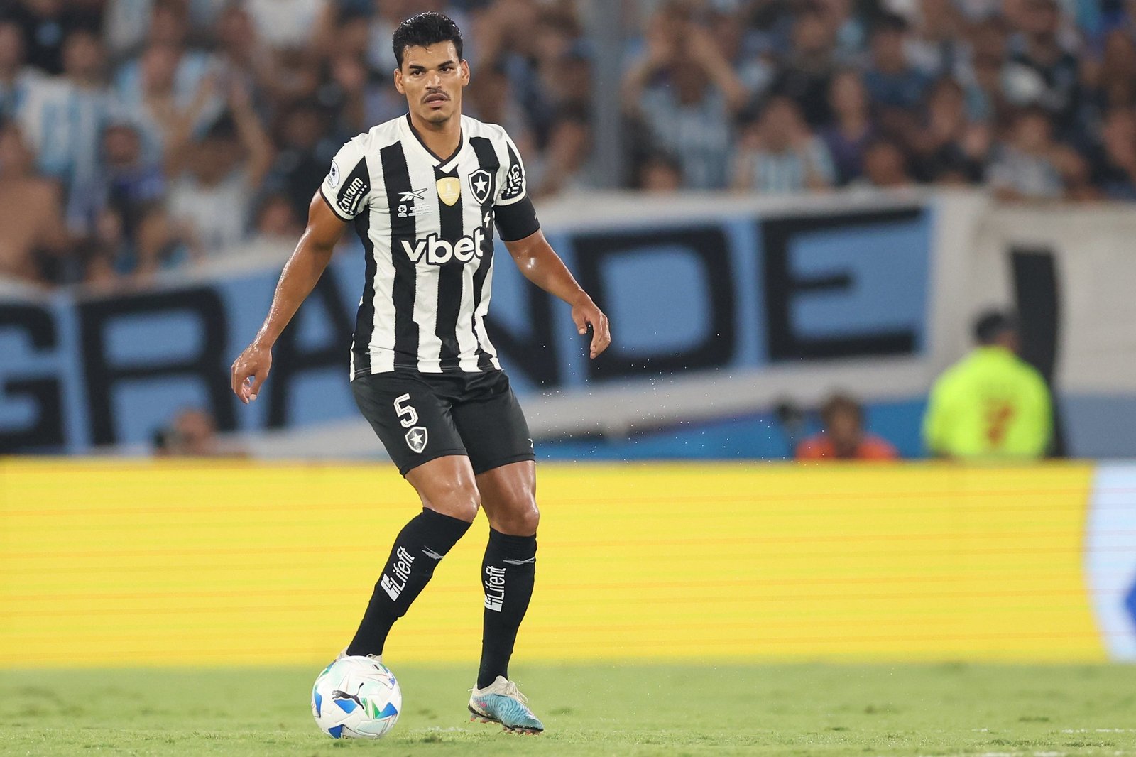 Grêmio negocia contratação de Danilo Barbosa, ex-Palmeiras e Botafogo