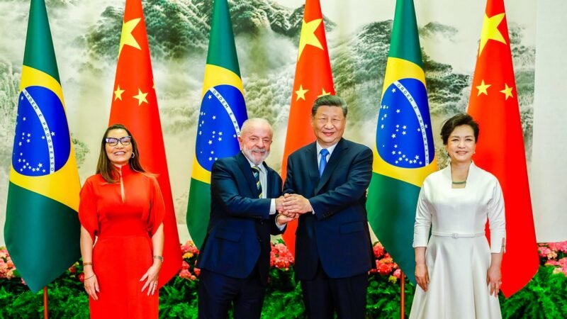 Após Brasil acionar OMC, China pede para participar de consultas sobre tarifaço dos EUA