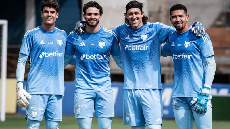 Otávio detalha relação com Cássio e projeta possível decisão por pênaltis contra o Atlético-MG