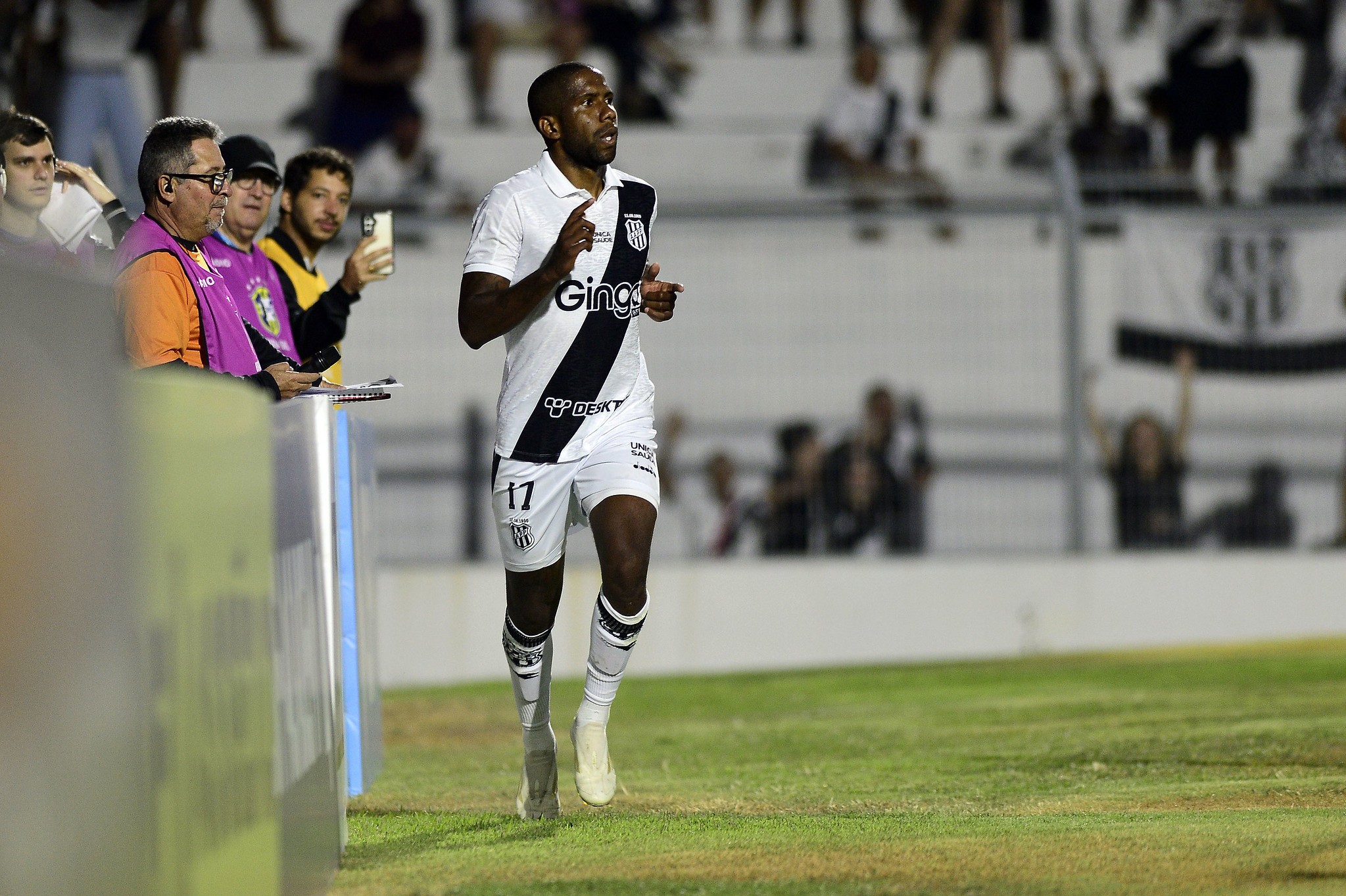 Acertado com o Botafogo-PB, Jonas Toró desembarca em João Pessoa nesta quarta-feira