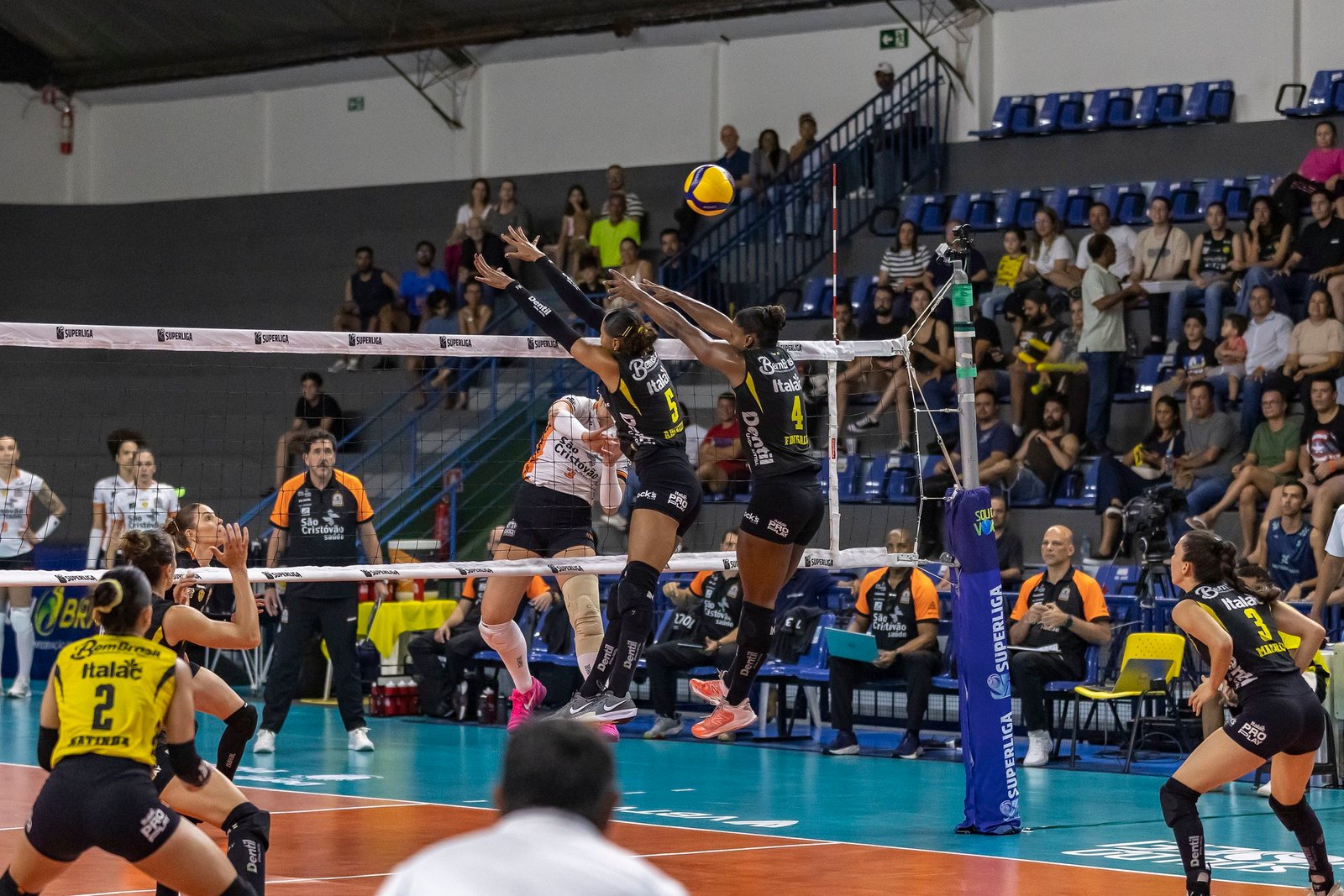 CBV confirma Supercopa Feminina entre Praia Clube e Osasco em São Luís
