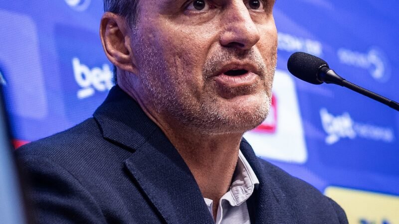 Cruzeiro acusa Atlético-MG de tentar “ganhar o jogo fora de campo” e repudia pressão sobre arbitragem