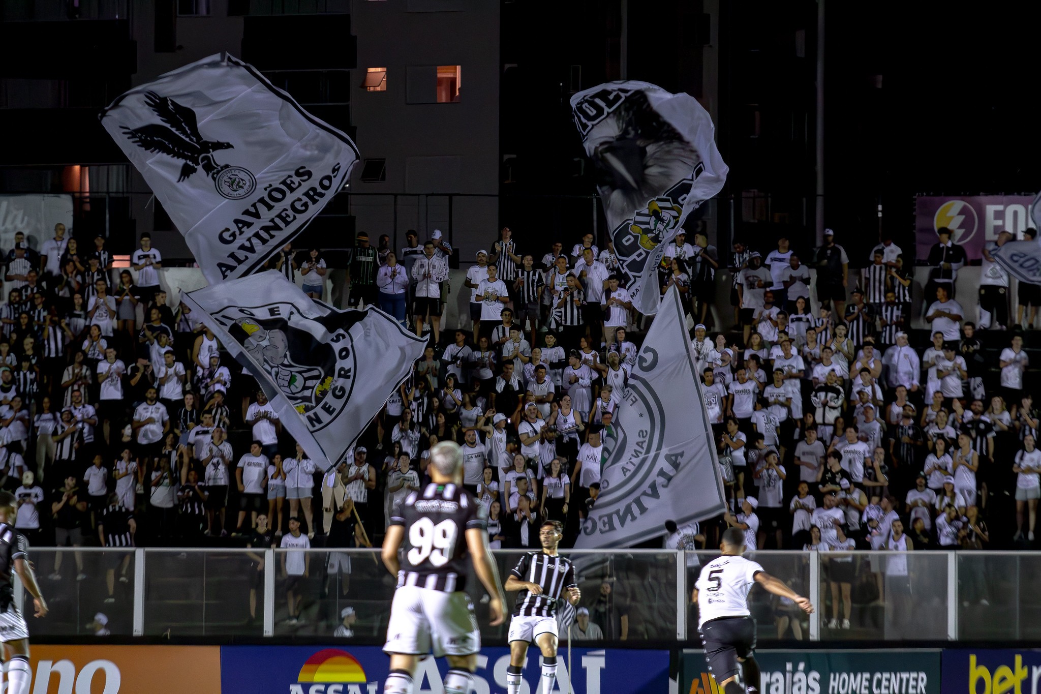 Figueirense esgota lote de 5 mil ingressos gratuitos para jogo contra a Ferroviária