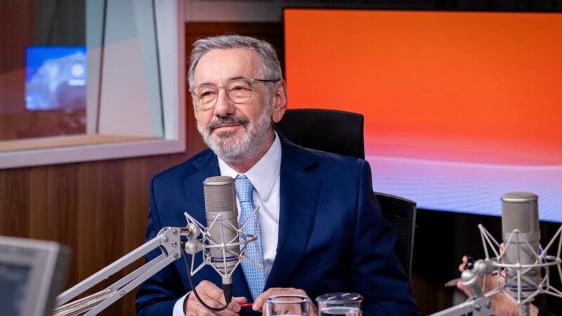 Ministro vai à Índia em busca de ampliar comércio em defesa, tecnologia e indústria; Brasil quer diminuir efeito do tarifaço dos EUA