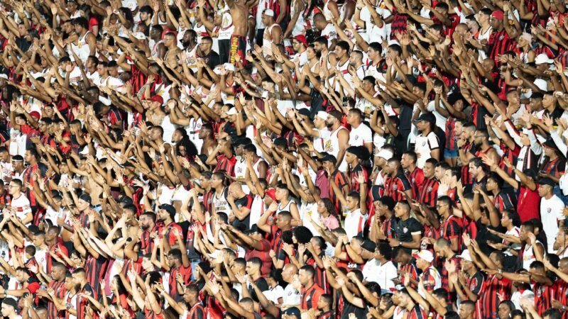 Torcida do Vitória esgota ingressos para Ba-Vi 508