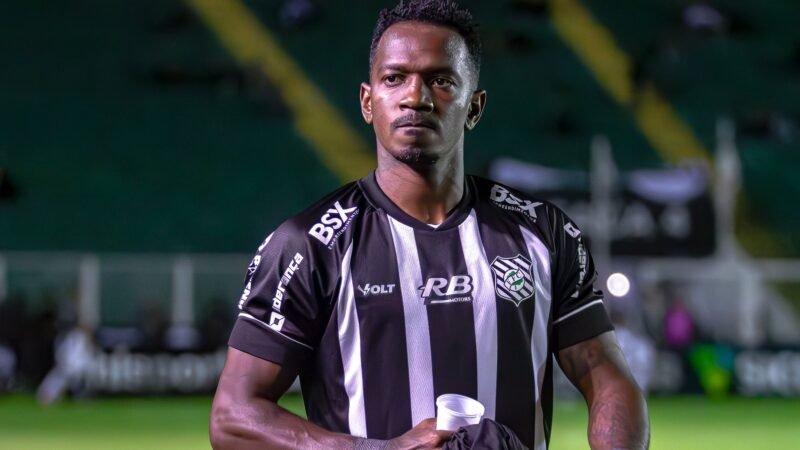 Mais eficiente do Figueirense, Hyuri destaca papel dos reservas: “O banco tem que ficar sempre atento”