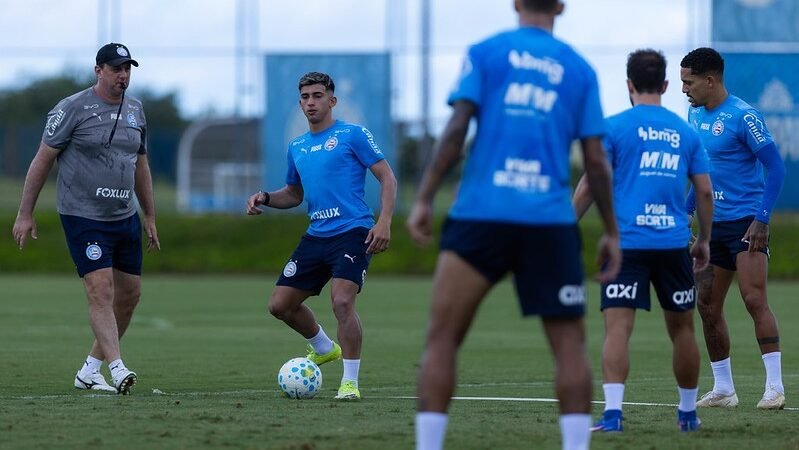 Sem Ademir e Kauê Furquim, veja opções do Bahia para o lado direito do ataque no Ba-Vi