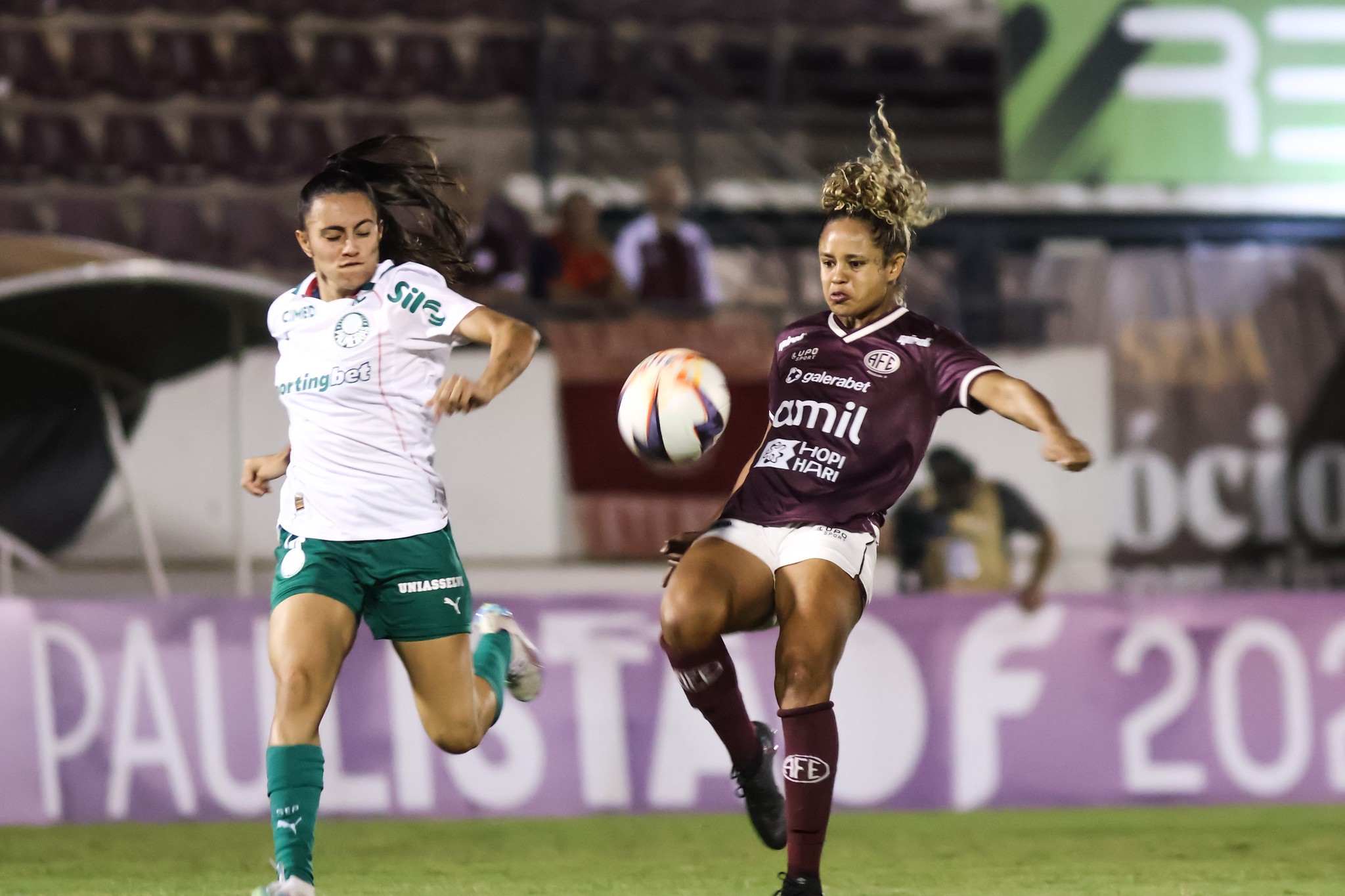 Brasileiro Feminino tem clássicos e duelo direto no G-4; veja onde assistir à 15ª rodada
