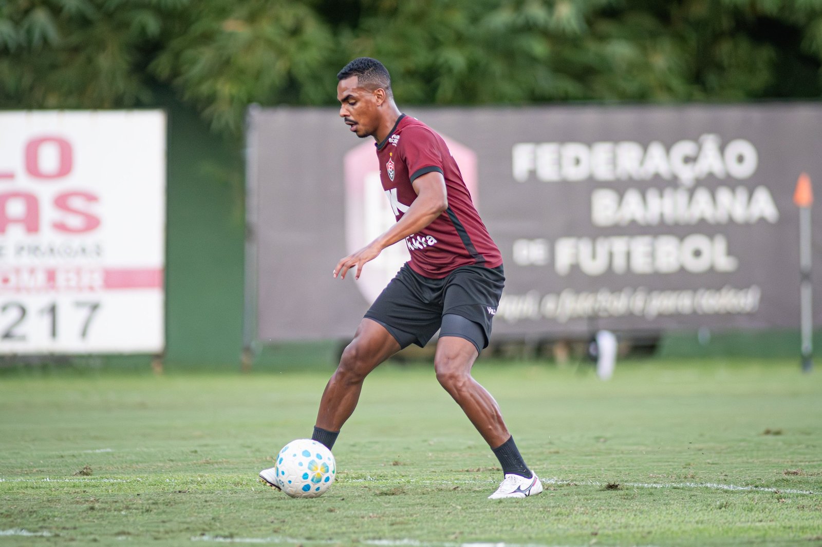 Relacionados: Baralhas e Caíque Gonçalves desfalcam o Vitória contra o Botafogo