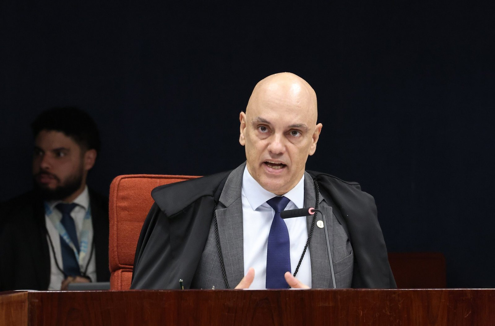 Governo dos EUA discute novas sanções contra Alexandre de Moraes, diz jornal