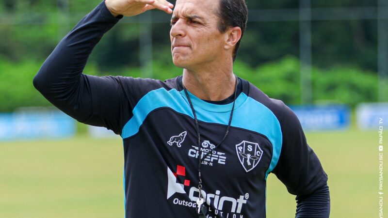 Júnior Rocha destaca integração da base em jogo-treino do Paysandu; veja os lances