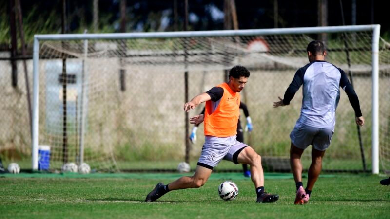 Zagueiro é mais um a rescindir com a Ponte por causa de atrasos salariais