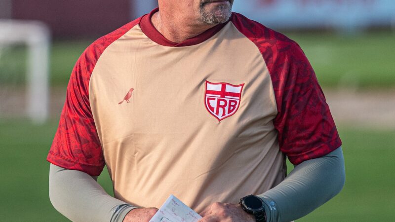Escalação do CRB: Fábio Matias deve fazer uma mudança para enfrentar o Avaí