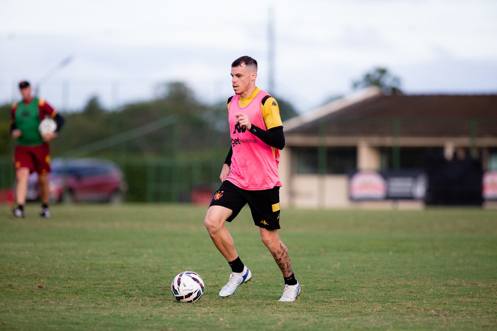 Barletta projeta temporada mais goleadora da carreira e aposta em “virada” do Sport na Série B