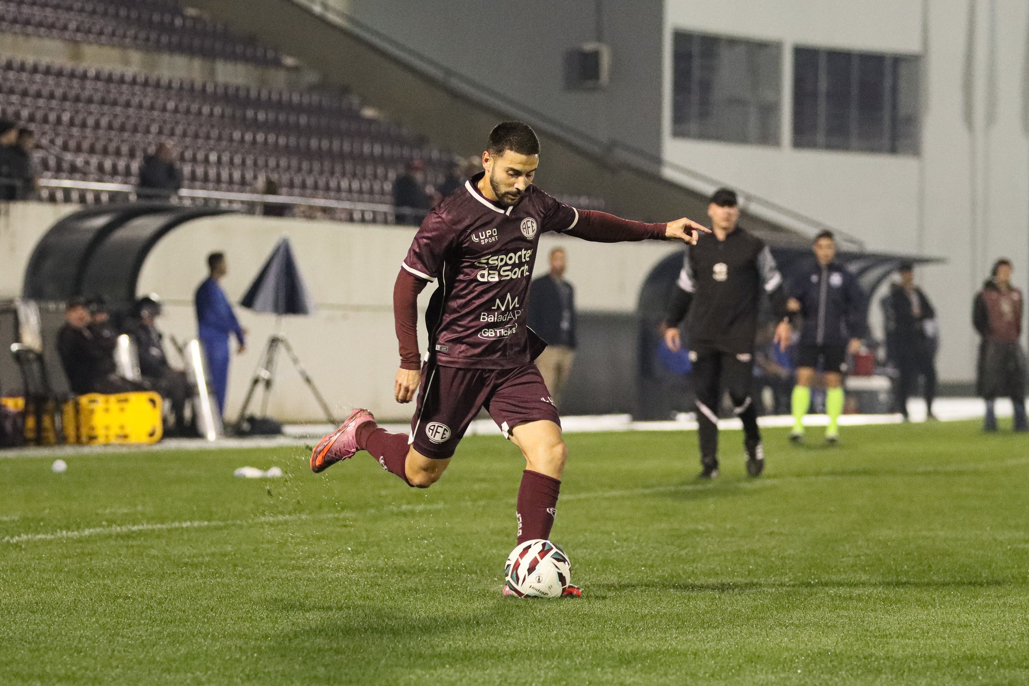 Lucas Rodrigues volta a jogar pela Ferroviária após ausência de dois meses