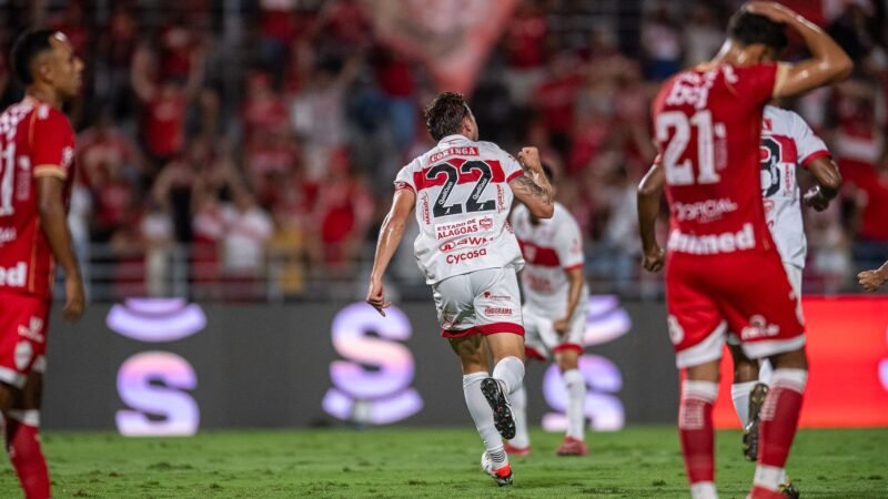 Todos os caminhos levam ao estádio: trio de ferro de Alagoas decide acessos e briga pelo G-6 no fim de semana