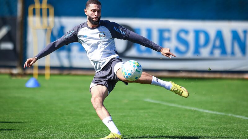 Alvo do Corinthians, zagueiro pode deixar o Grêmio ainda nesta janela de transferências