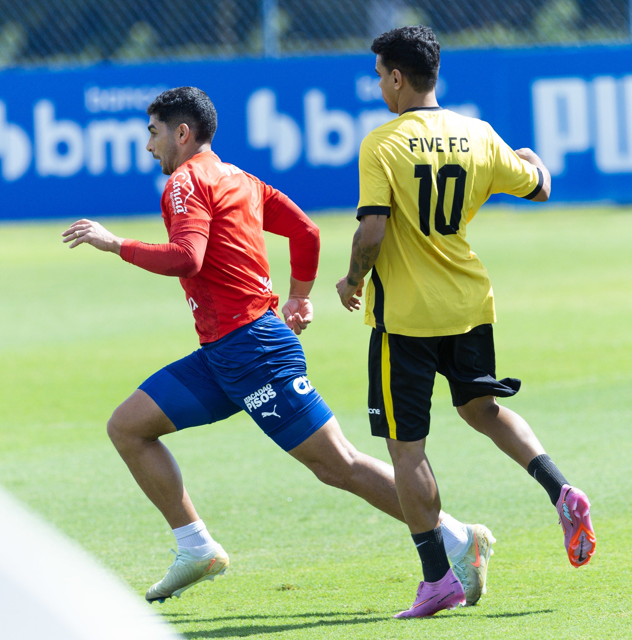 Bahia vence Five FC por 2 a1 com gols de David Martins e Kauê Furquim em jogo-treino