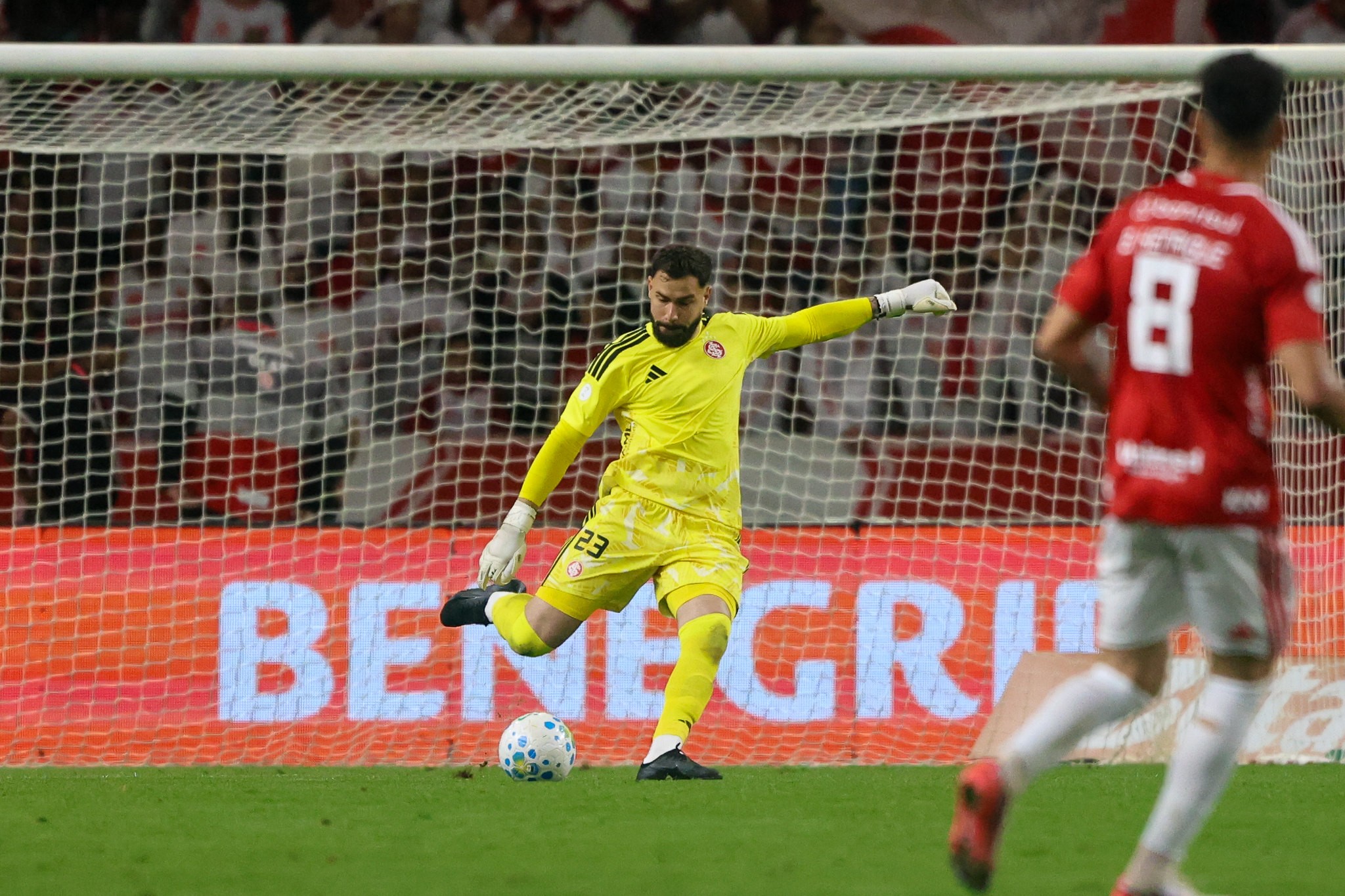 Matheus Cunha ganha sequência no gol do Inter e busca se firmar como titular