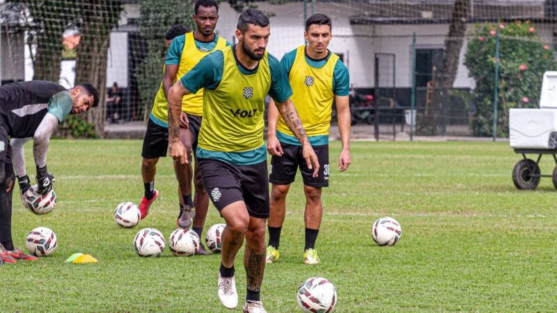 Figueirense tem desfalque importante na defesa para jogo contra o Caxias