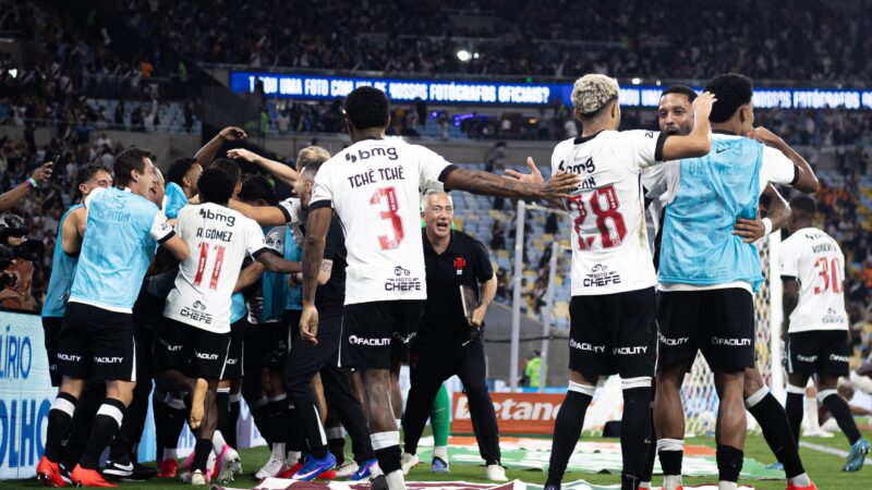 Escalação do Vasco: Pedro Emanuel deve manter base do time que eliminou Fluminense