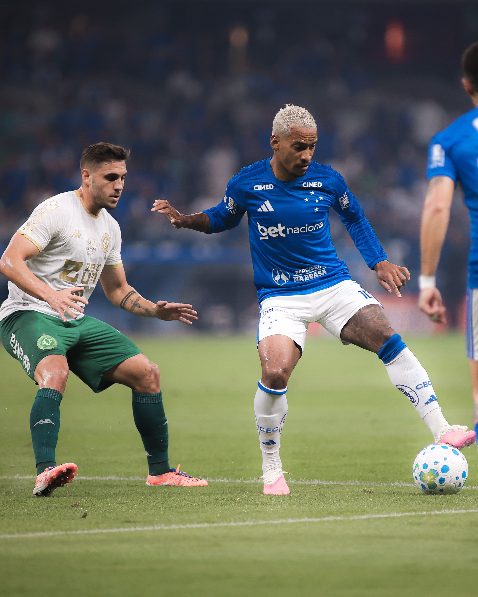 Atuações do Cruzeiro: Matheus Pereira controla jogo, e zagueiro vai bem até no ataque; dê notas